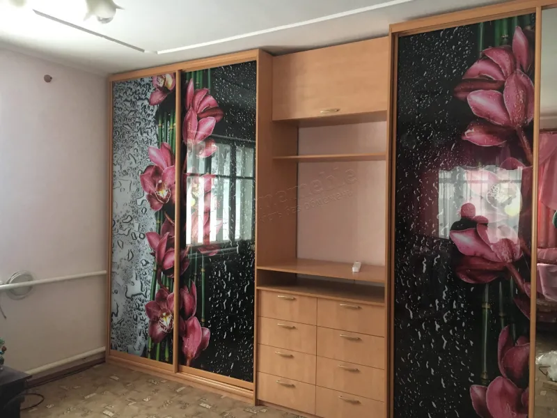 Шафа-купе №350 — у спальню, з фотодруком орхідей і комодом