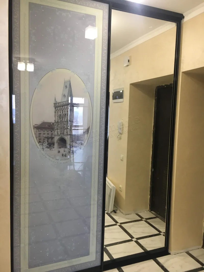 Шафа-купе №366 — в прихожу, з фотодруком вежі в овальній рамці